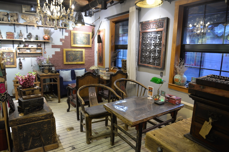 Trinkets and Sweet Teas Make Shiyu Vintage Feel Like Yonghegong&#039;s Most Lived In Café