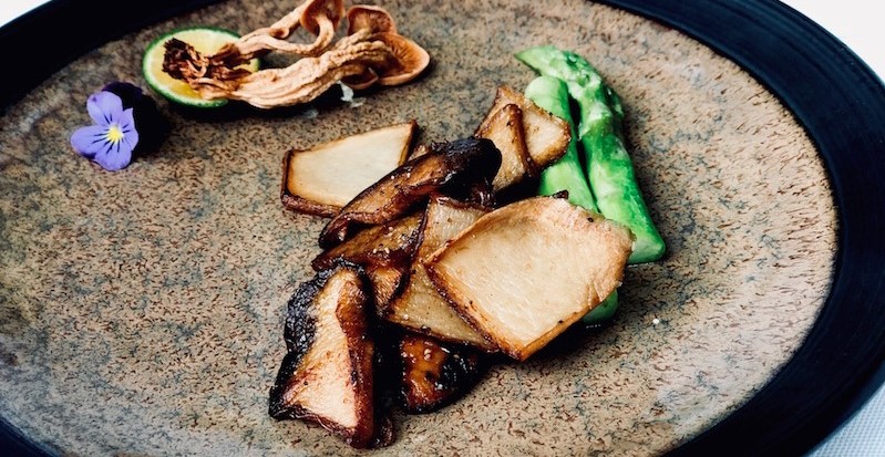 Dear Carnivores: Even You Are Going to Want to Try the New Lotus Set Menu