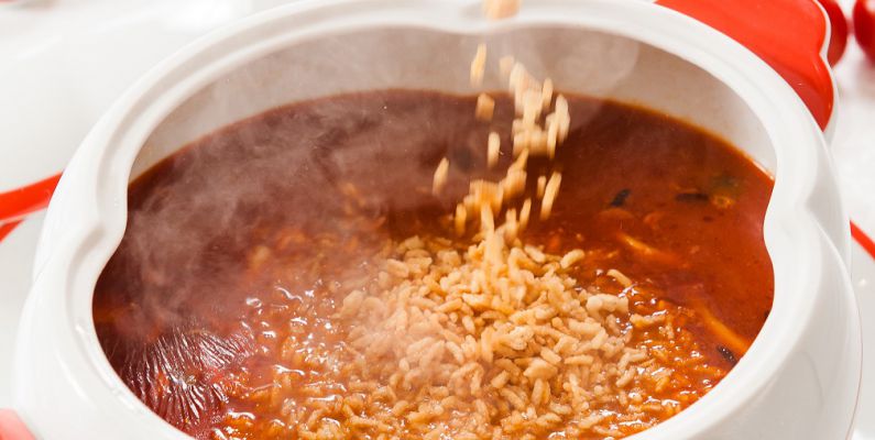 Wow Your Snobby Friends with Cripy Rice in Tomoto Seafood Broth at Zijin Mansion