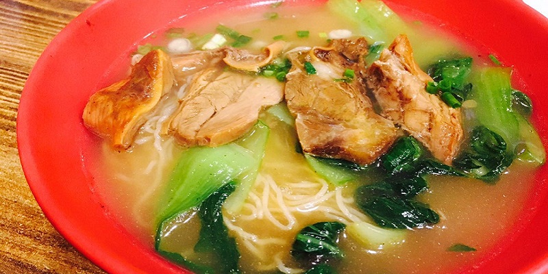 Street Eats: Hearty Cantonese Beef Brisket Noodles Near Chaoyang Hospital