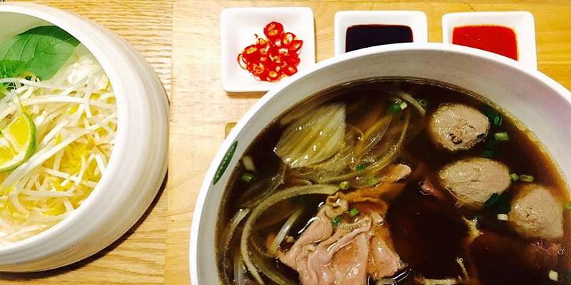 R Street Eats: Is Worth RMB 60 For A Bowl of Pho at Pho3?