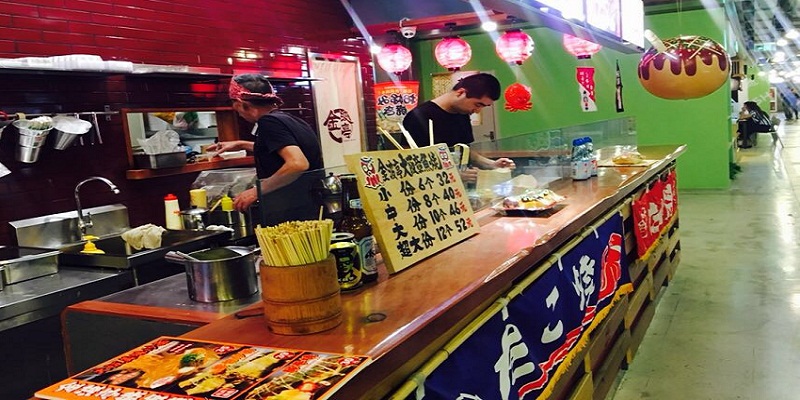 Street Eats: Takoyaki and the Vanishing Cravings