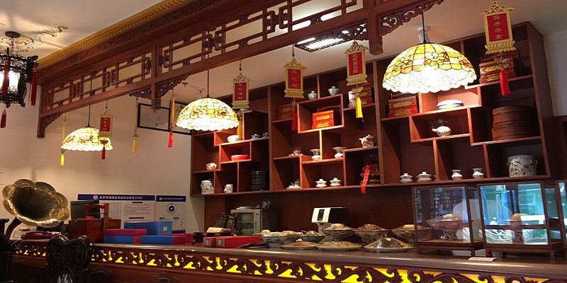 Fuhuazhai Chinese Pastry Shop Brings us to Qing Dynasty with Traditional Royal Manchu Taste 