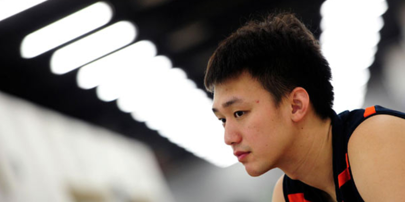 R1 OlymPicks: Silver Medal Swimmer Zhang Lin Talks Diving Into the Deep End 
