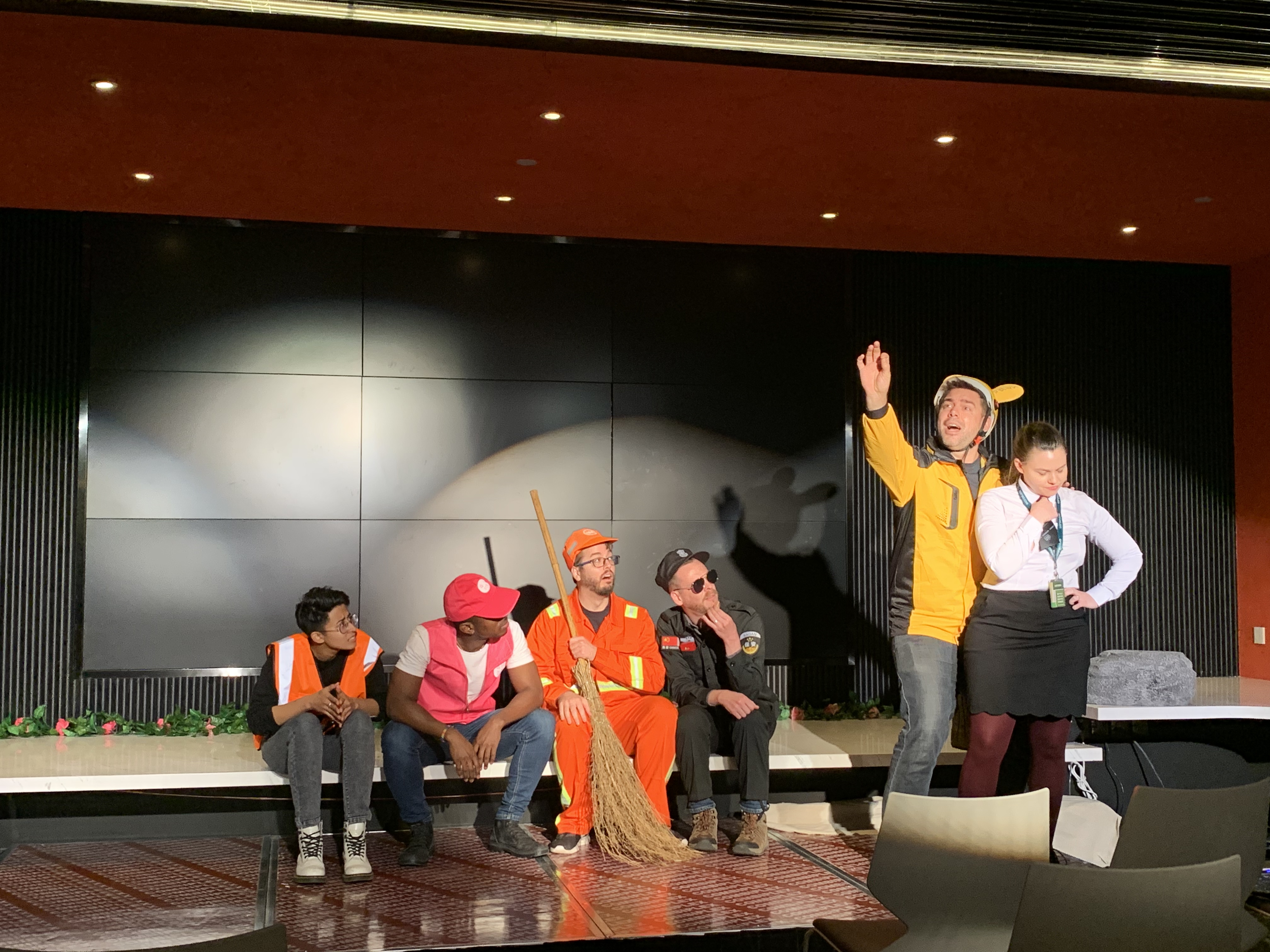 Experience Shakespeare's Midsomer Night's Dream with a Drunken Twist Experience Shakespeare's Midsomer Night's Dream with a Drunken Twist