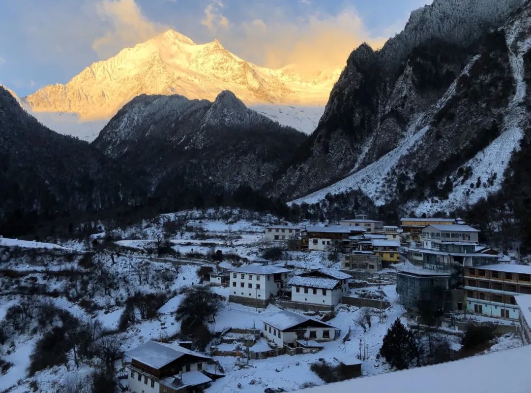 Why You Should Escape the Urban Jungle to Shangri-La Why You Should Escape the Urban Jungle to Shangri-La