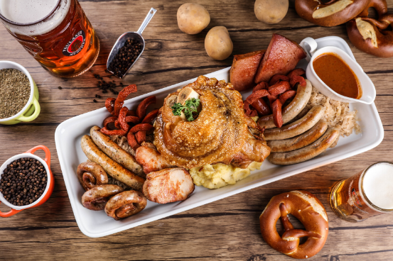 Al Fresco Dining at Paulaner Brauhaus, Daily | the Beijinger