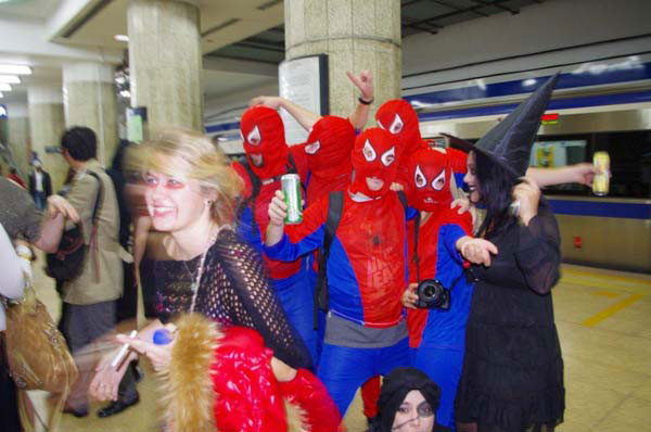 2012 Beijing Subway Halloween Party11