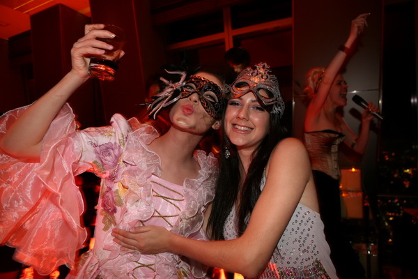 Beijing_Atmosphere_New_Years_Masquerade_Ball13