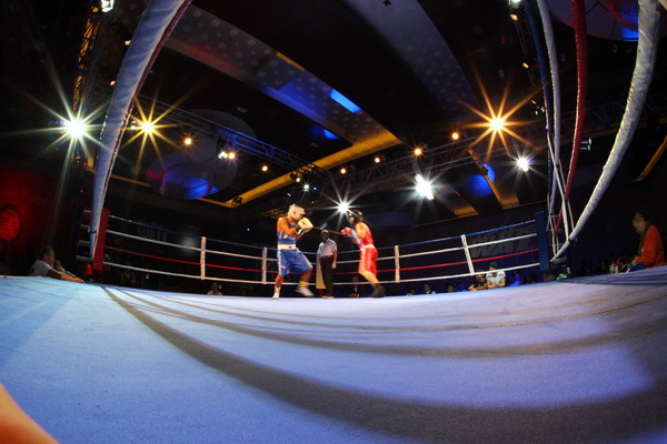 BrawlOnTheWall2012Beijing014