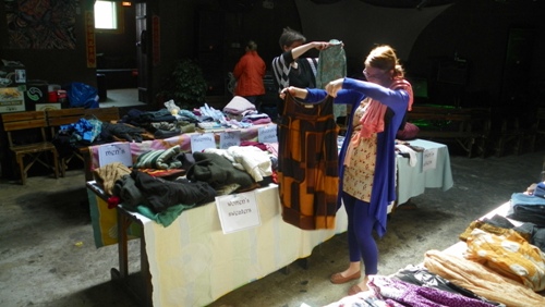 Clothing_swap_temple_bar_beijing_1