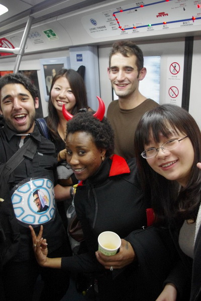 HalloweenLoopParty06