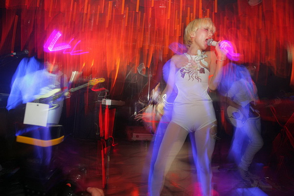 Queen_Sea_Big_Shark_album_launch_Beijing05