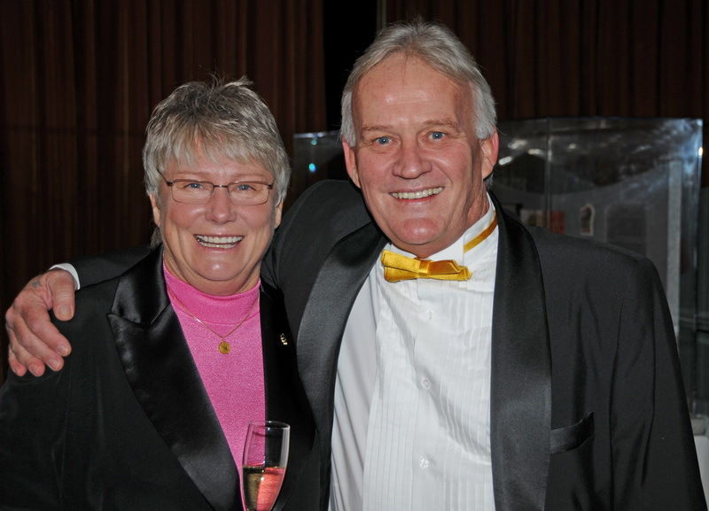 Raelene Boyle &amp; Roger Wolfe - Photo Roger Wolfe